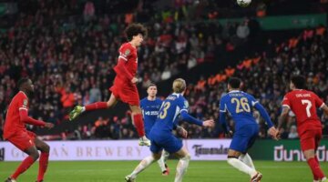 محمد صلاح يقود ليفربول أمام تشيلسي.. وتشكيل هجومي لـ«البلوز»