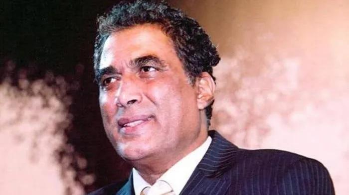 محمد عشوب يكشف لأول مرة محاولة أحمد زكي للزواج من وردة الجزائرية.. فيديو محمد عشوب يكشف لأول مرة محاولة أحمد زكي للزواج من وردة الجزائرية.. فيديو