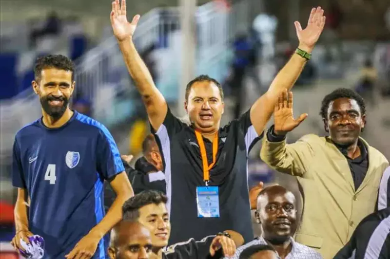 محمد عودة يتولى منصب المدير الفني لنادي غزل المحلة خلفًا لبابافاسيليو محمد عودة يتولى منصب المدير الفني لنادي غزل المحلة خلفًا لبابافاسيليو