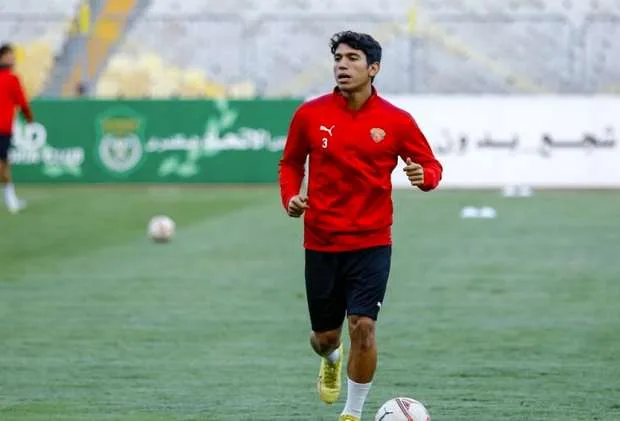 محمد يوسف يحل أزمة الظهير الأيسر في الأهلي محمد يوسف يحل أزمة الظهير الأيسر في الأهلي