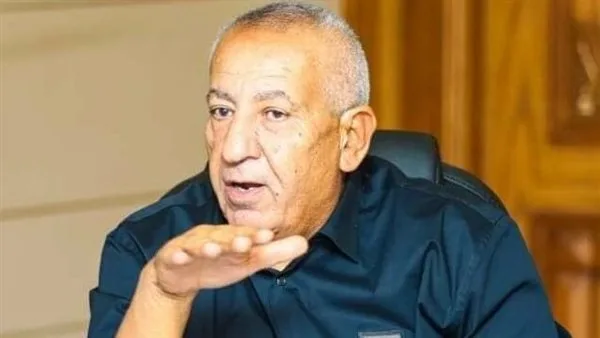 محمود حسين: توجد جهود لإقناع كامل أبو علي بالتراجع عن استقالته من المصري.