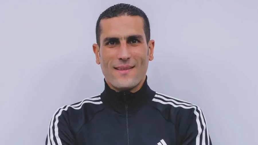 محمود ناجي يشارك كحكم في بطولة أفريقيا للاعبين المحليين محمود ناجي يشارك كحكم في بطولة أفريقيا للاعبين المحليين