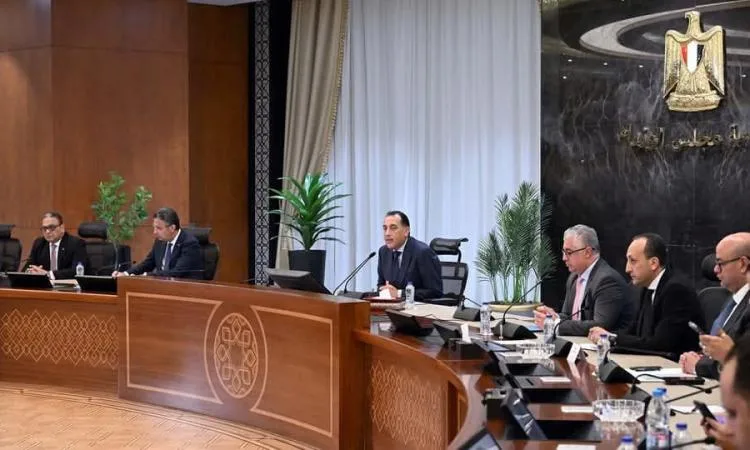 مدبولي: الحكومة ستوافق على قرار مجلس النواب بشأن قانون الإيجارات القديمة مدبولي: الحكومة ستوافق على قرار مجلس النواب بشأن قانون الإيجارات القديمة