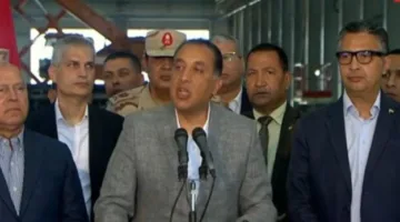 مدبولي: بدء إنتاج أول عربة قطارات من مصنع نيرك يوليو القادم
