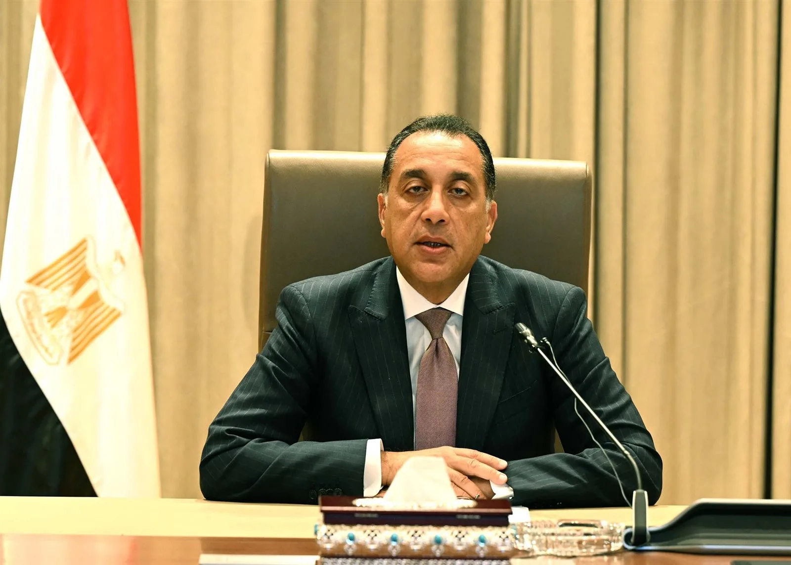 مدبولي: مصر تستهدف زيادة مساهمة القطاع الخاص إلى 50% من إجمالي الاستثمارات بحلول 2025 مدبولي: مصر تستهدف زيادة مساهمة القطاع الخاص إلى 50% من إجمالي الاستثمارات بحلول 2025