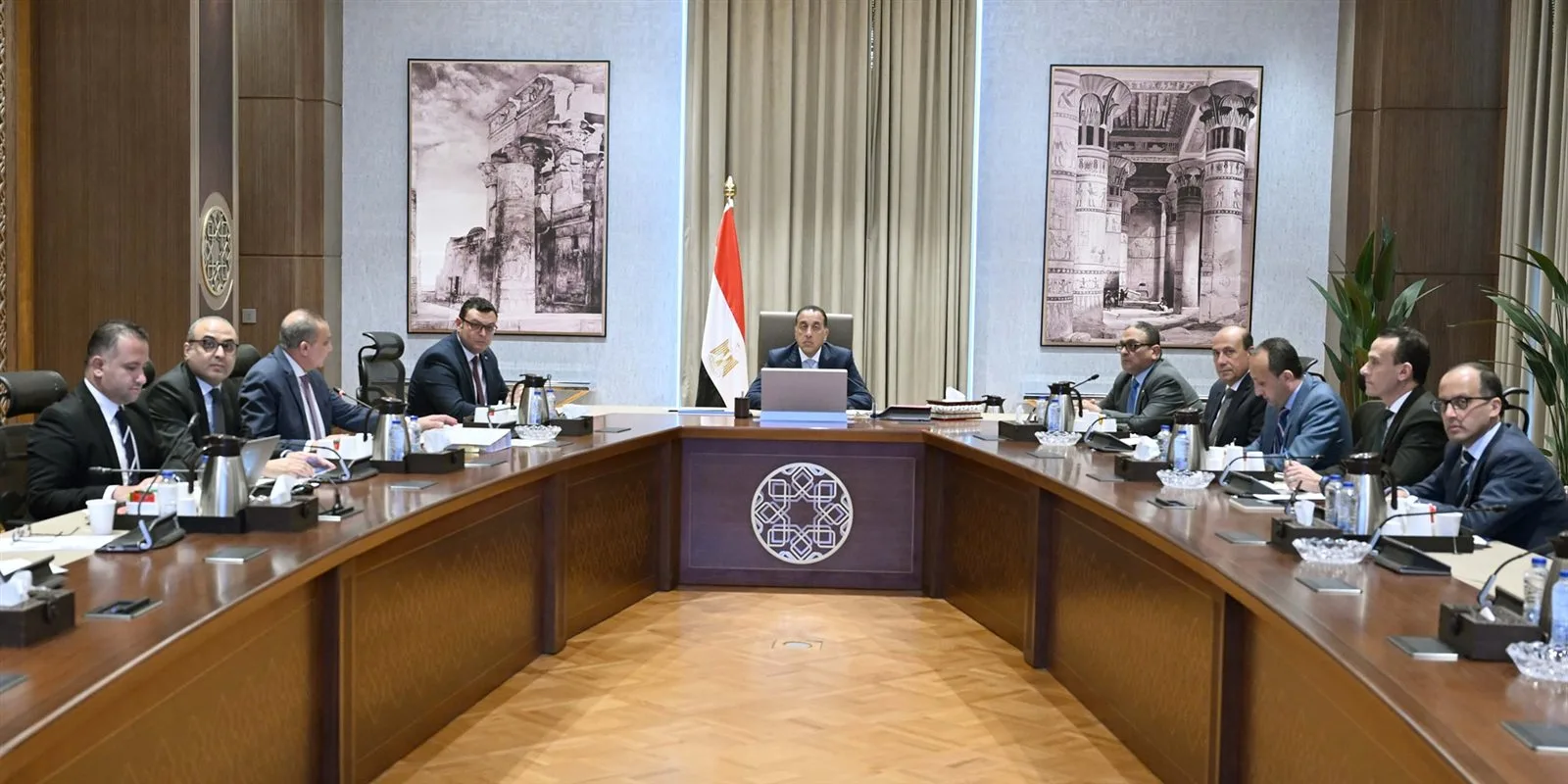 مدبولي: نركز على اختيار شركة ذات كفاءة لضمان استدامة المشروع وتحقيق أهدافه التنموية مدبولي: نركز على اختيار شركة ذات كفاءة لضمان استدامة المشروع وتحقيق أهدافه التنموية