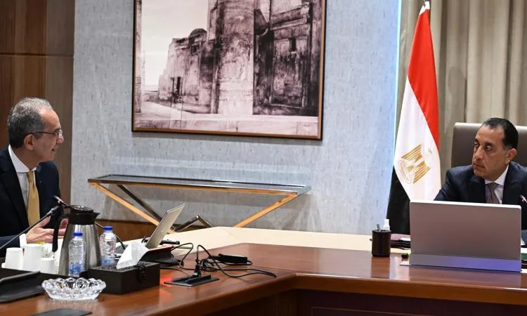 مدبولي يتناول الاستعدادات لتطبيق قانون الرقم القومي العقاري بعد موافقة الرئيس مدبولي يتناول الاستعدادات لتطبيق قانون الرقم القومي العقاري بعد موافقة الرئيس