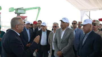 مدبولي يشهد توقيع اتفاقية توطين وتوريد 21 وحدة قطار لمشروع مترو الإسكندرية