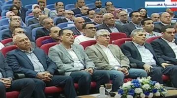مدبولي يشهد عرضًا للمشروعات المنفذة بالمنطقة الاقتصادية لقناة السويس