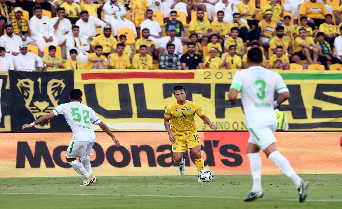 مدرب إماراتي يخطف أنظار 3 أندية بدوري أدنوك مدرب إماراتي يخطف أنظار 3 أندية بدوري أدنوك