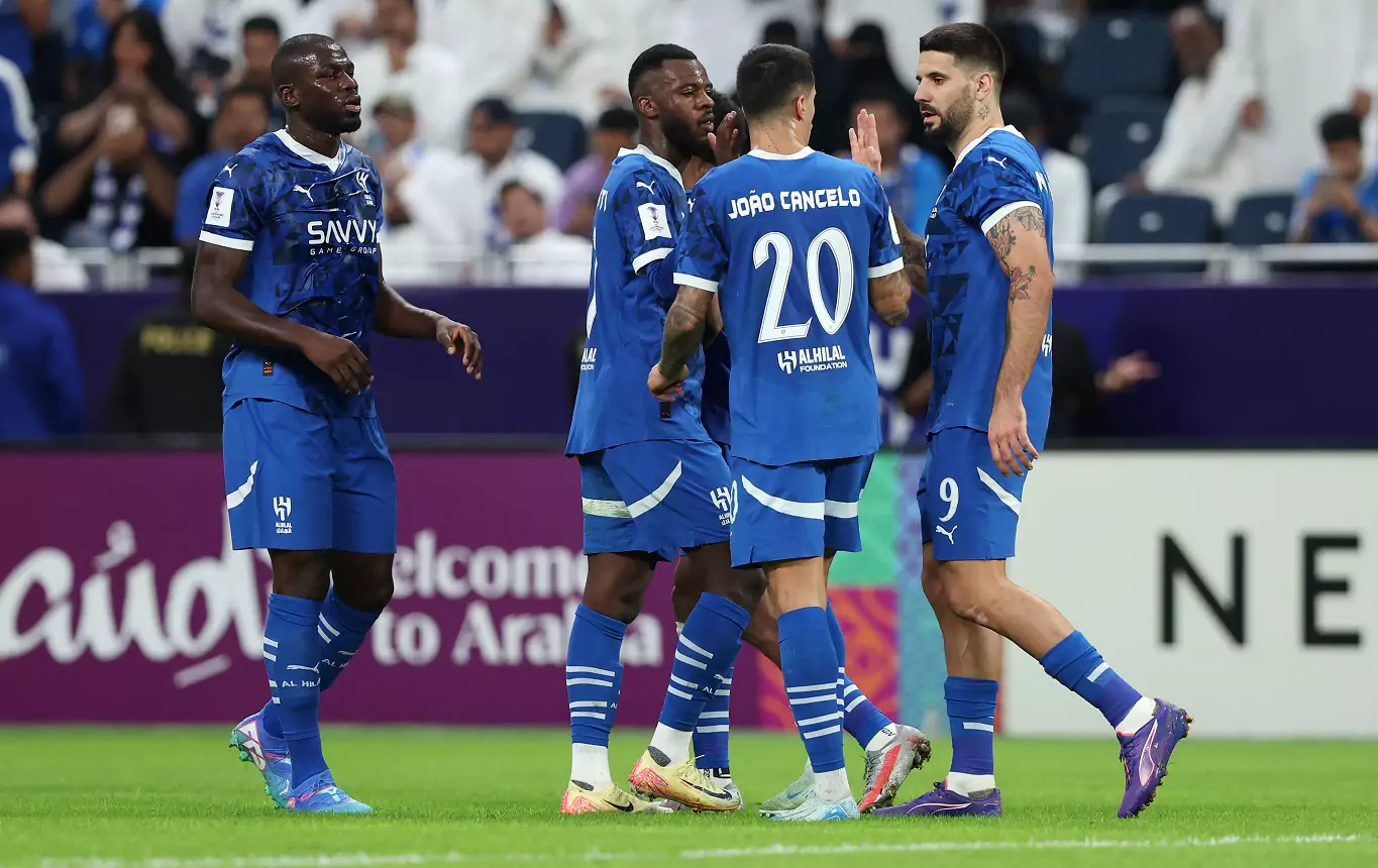 خوفًا من الجماهير.. سبب مفاجئ وراء عدم إعلان تجديد عقد البليهي مع الهلال خوفًا من الجماهير.. سبب مفاجئ وراء عدم إعلان تجديد عقد البليهي مع الهلال