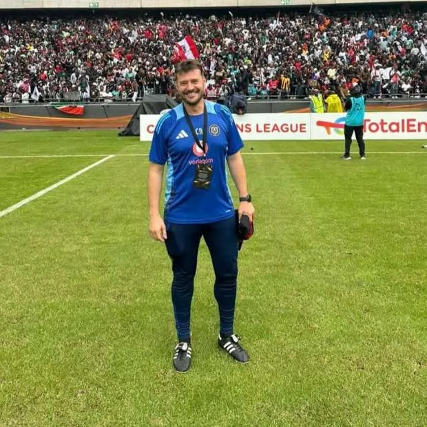 مدرب حديث يكشف عن مغادرته أورلاندو للانضمام إلى ريفيرو في الأهلي مدرب حديث يكشف عن مغادرته أورلاندو للانضمام إلى ريفيرو في الأهلي