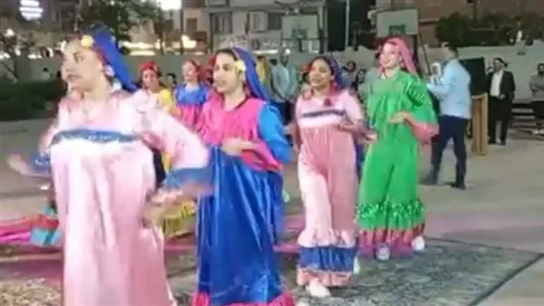 مدير الإدارة التعليمية يشهد جدلاً على منصات التواصل بسبب فيديو رقص شرقي في حفلة تعليم المنيا مدير الإدارة التعليمية يشهد جدلاً على منصات التواصل بسبب فيديو رقص شرقي في حفلة تعليم المنيا