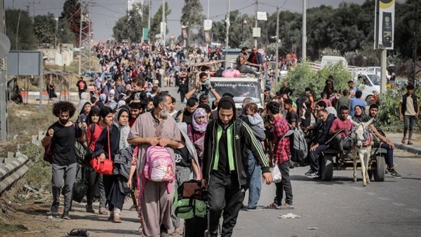 مدير معهد فلسطين للأمن القومي: الاحتلال يمارس سياسة الأرض المحروقة لتهجير الفلسطينيين مدير معهد فلسطين للأمن القومي: الاحتلال يمارس سياسة الأرض المحروقة لتهجير الفلسطينيين