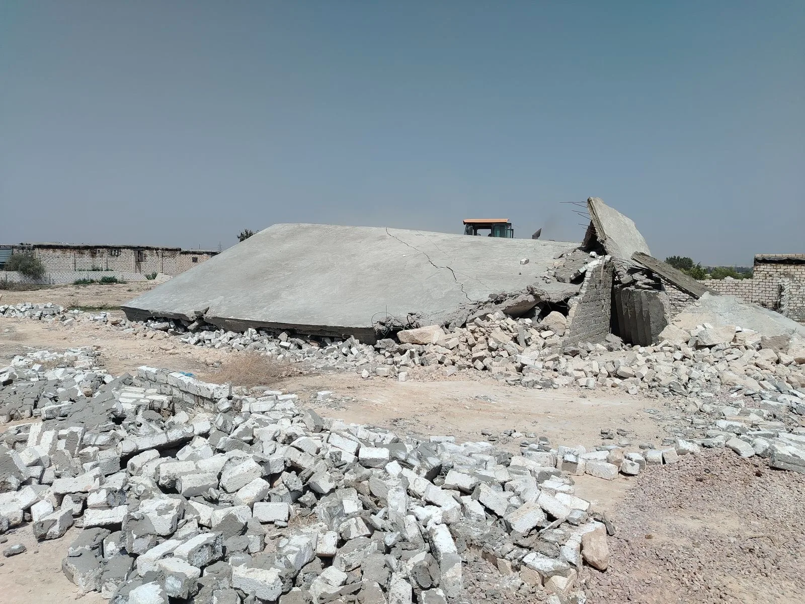 مدينة برج العرب الجديدة تحارب مخالفات البناء والتجاوزات في عدة مناطق