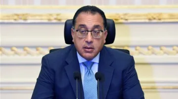 مراسل "إكسترا نيوز ": اجتماع مجلس الوزراء الأسبوعي شهد حدثًا استثنائيًا.. ومؤتمر صحفي بعد قليل