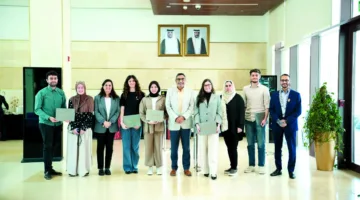 مركز اللغات يحتفي بتخريج الدفعة الـ 13