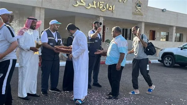 مركز عمليات لرصد حجاج وكالات السفر على مدار الساعة مركز عمليات لرصد حجاج وكالات السفر على مدار الساعة