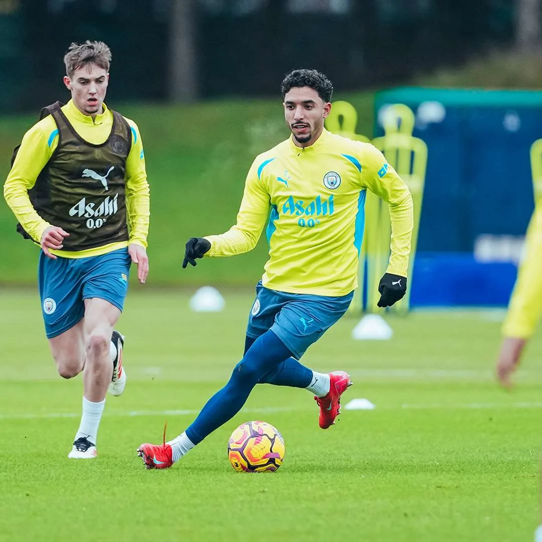 مرموش يشارك في تشكيل مانشستر سيتي خلال مواجهة كريستال بالاس في كأس الاتحاد الإنجليزي