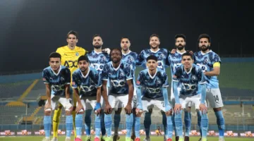 مروان حمدي يتولى قيادة هجوم فريق بيراميدز في مواجهته مع الزمالك بالدوري.