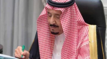مستشار لملك البحرين: العاهل السعودي يدعو زعماء مجلس التعاون الخليجي لقمة خليجية أمريكية في الرياض