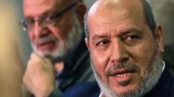 مصادر لـ”رأي اليوم”: إدارة ترامب بدأت بإنشاء قناة اتصال مباشرة مع “حماس” وتعكف على إبقائها في حكم غزة بعد النزاع.. السلطة الفلسطينية غاضبة وإسرائيل قلقة.. وهذا هو ثمن إطلاق سراح الأسير عيدان ألكسندر.