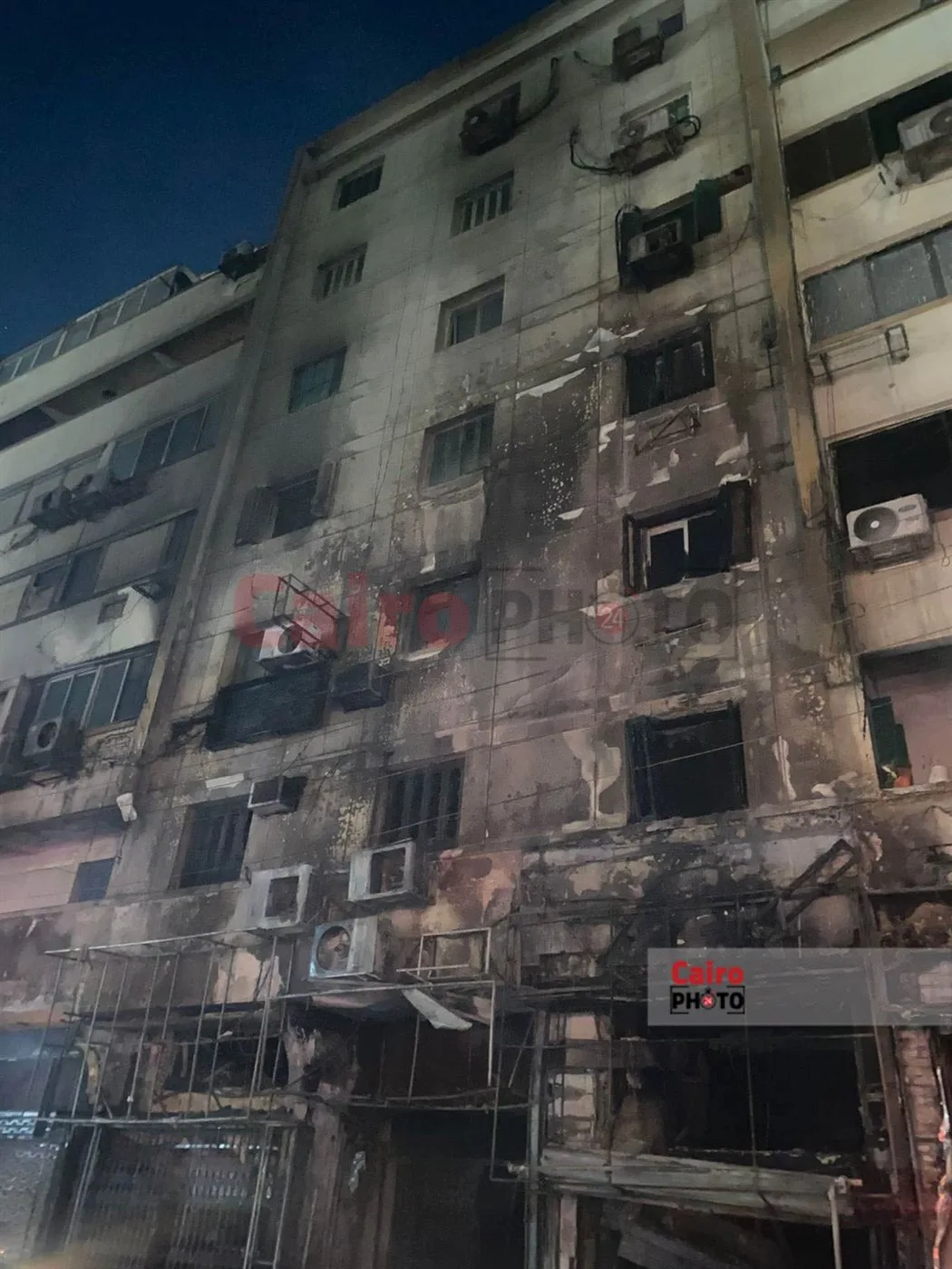 مصدر بمحافظة القاهرة: تشكيل لجنة هندسية لمعاينة السلامة الإنشائية لعقار حريق مصر الجديدة.. ومحاسبة المخطئ مصدر بمحافظة القاهرة: تشكيل لجنة هندسية لمعاينة السلامة الإنشائية لعقار حريق مصر الجديدة.. ومحاسبة المخطئ