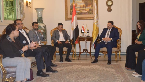 مصر أكتوبر ينظم ملتقي “شبابها سند” لتعزيز مشاركة الشباب في الحياة السياسية مصر أكتوبر ينظم ملتقي “شبابها سند” لتعزيز مشاركة الشباب في الحياة السياسية