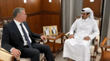 مصر تتفاوض مع قطر لتوقيع اتفاقيات طويلة الأمد لتوريد الغاز الطبيعي.