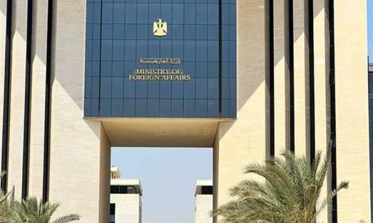 مصر تعبر عن استنكارها لإطلاق إسرائيل النار أثناء زيارة وفد دبلوماسي دولي شمل السفير المصري مصر تعبر عن استنكارها لإطلاق إسرائيل النار أثناء زيارة وفد دبلوماسي دولي شمل السفير المصري