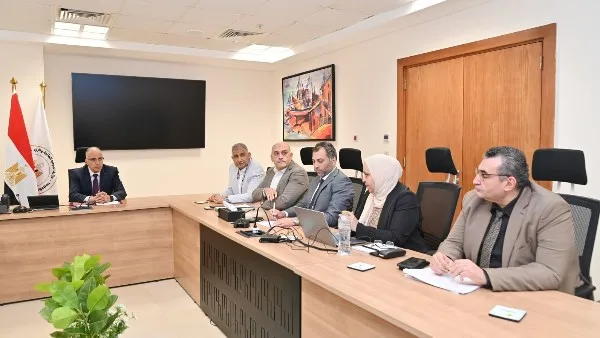 مصر تنسق مع الجهات المانحة لتوفير التمويل اللازم لتأهيل الأودية لحصر مياه الأمطار مصر تنسق مع الجهات المانحة لتوفير التمويل اللازم لتأهيل الأودية لحصر مياه الأمطار