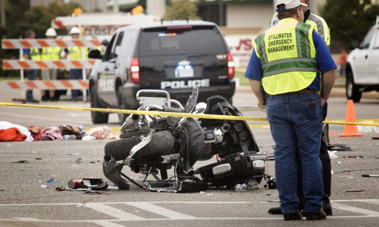 مصرع 7 أشخاص في حادث سير قرب متنزه يلوستون الأمريكي مصرع 7 أشخاص في حادث سير قرب متنزه يلوستون الأمريكي