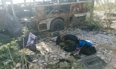 مصرع أربعة أطفال إثر اعتداء على حافلة مدرسية في بلوشستان مصرع أربعة أطفال إثر اعتداء على حافلة مدرسية في بلوشستان