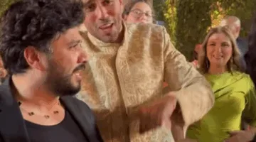 مصطفى حجاج يحيي زفاف رامي عاشور بأجواء هندية مبهجة