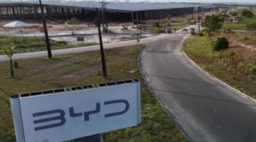 شركة BYD الصينية تتجاوز تسلا لأول مرة في تاريخها بأوروبا