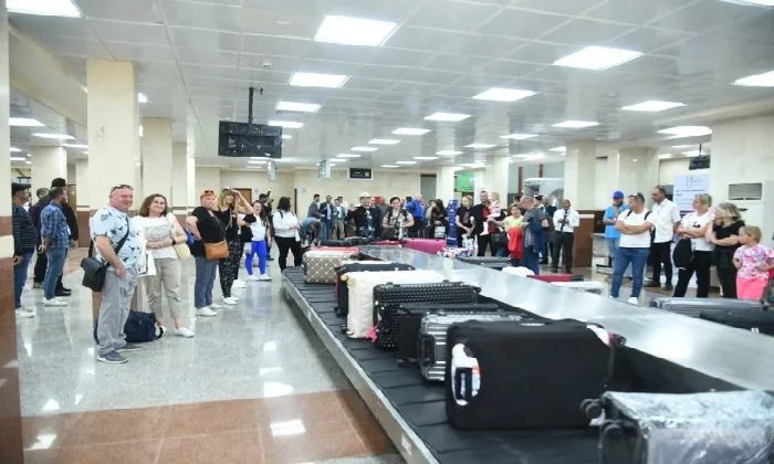 مطروح تستهل موسمها السياحي باستقبال أولى رحلات الشارتر القادمة من جمهورية التشيك مطروح تستهل موسمها السياحي باستقبال أولى رحلات الشارتر القادمة من جمهورية التشيك
