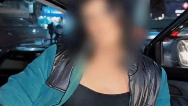 مقاطع غير أخلاقية.. التحقيقات تكشف تفاصيل ضبط البلوجر زين الزين بملابس نسائية مقاطع غير أخلاقية.. التحقيقات تكشف تفاصيل ضبط البلوجر زين الزين بملابس نسائية