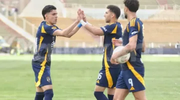 الصراع مع بيراميدز: فرص تتويج الأهلي بلقب الدوري خلال مواجهته مع البنك