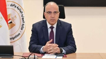 وزير الري يبحث موقف المزارع التجريبية الخمس في مشروع الإدارة الذكية للموارد المائية