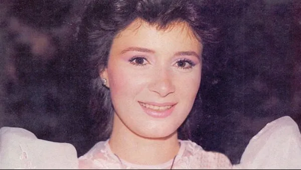 من شاشة السينما إلى التفرغ للدين.. محطات التحوّل في حياة هالة فؤاد من شاشة السينما إلى التفرغ للدين.. محطات التحوّل في حياة هالة فؤاد