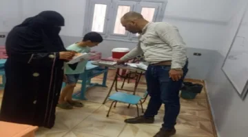 مناظرة 370 حالة في قافلة طبية متكاملة لأهالي الشهداء بالمنوفية