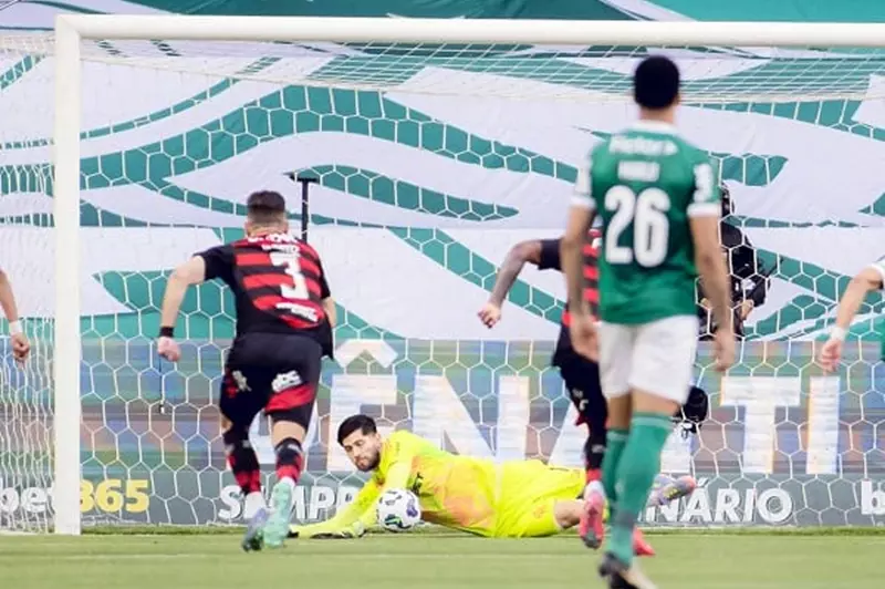 منافس الأهلي في المونديال: بالميراس يتعرض للهزيمة أمام فلامينغو في الدوري البرازيلي