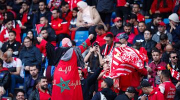 “منبع الأساطير”.. شاهد تيفو جماهير الوداد ضد الجيش الملكي