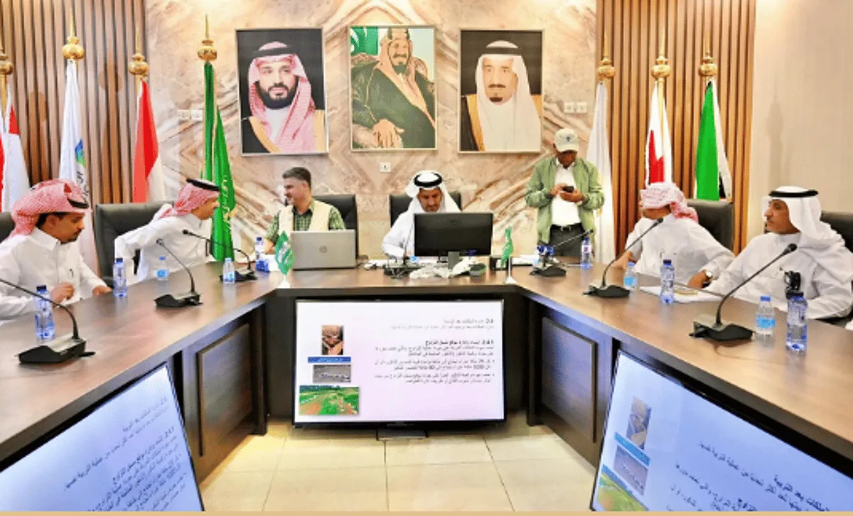 “منطقة الباحة” تنظم دورة تدريبية للنحالين القادة بالتعاون مع منظمة الفاو “منطقة الباحة” تنظم دورة تدريبية للنحالين القادة بالتعاون مع منظمة الفاو