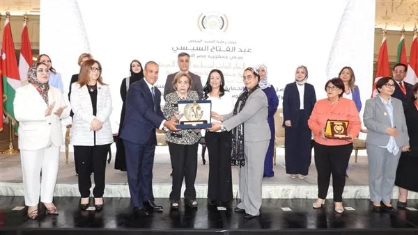 منظمة المرأة العربية: تداعيات سلبية محتملة لتكنولوجيا المعلومات على حياة النساء والفتيات منظمة المرأة العربية: تداعيات سلبية محتملة لتكنولوجيا المعلومات على حياة النساء والفتيات