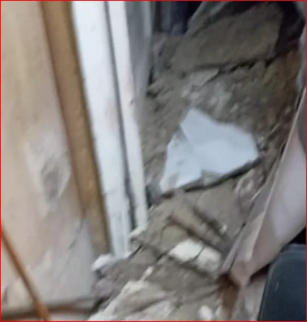موت طفل وإصابة اثنين نتيجة انهيار جدار منزل على أسرة نائمة في المنيا موت طفل وإصابة اثنين نتيجة انهيار جدار منزل على أسرة نائمة في المنيا