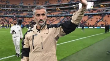 موكوينا يتحدى موسيماني.. 7 مرشحين لتولي تدريب أورلاندو بعد ريفيرو