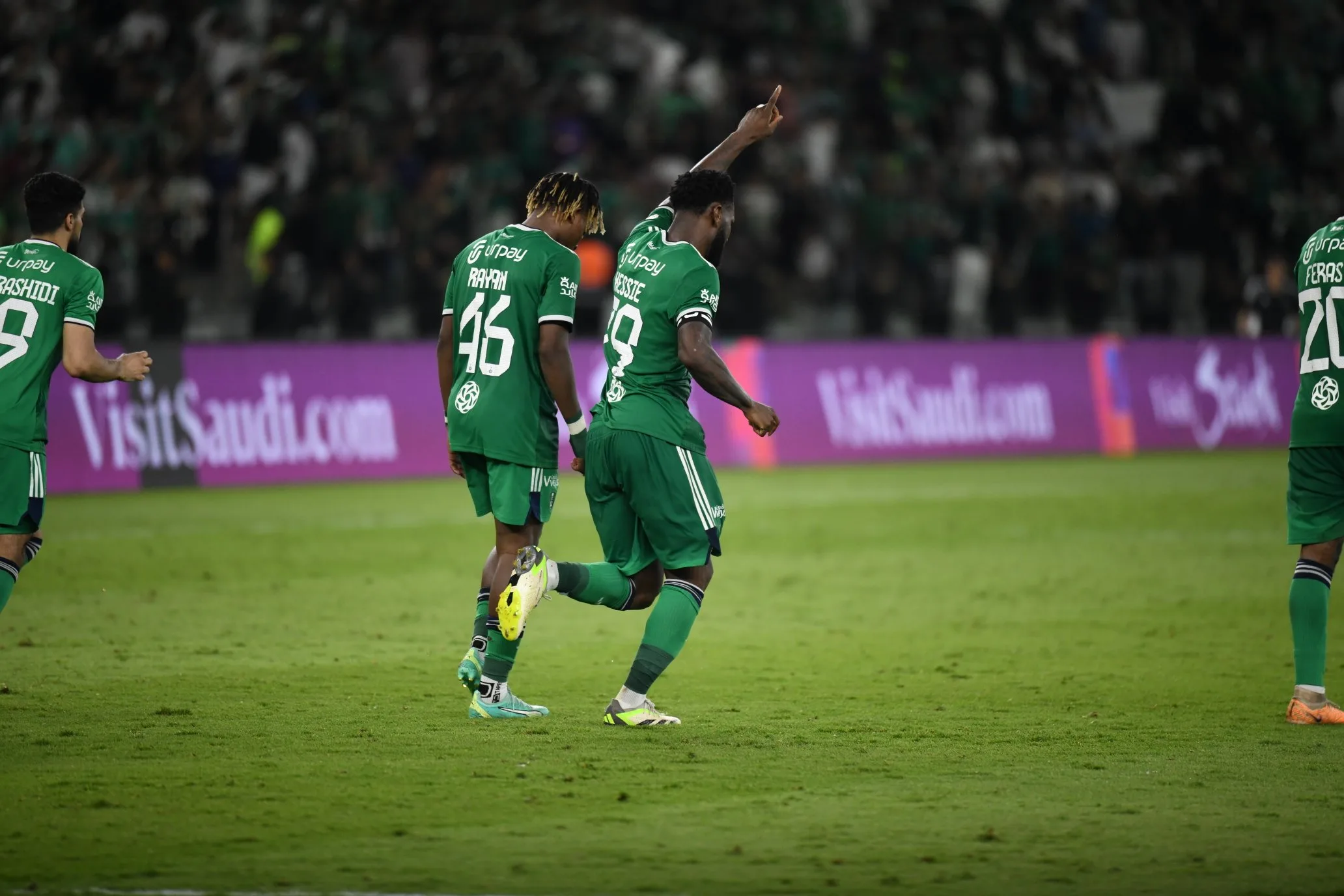 موهبة الأهلي في خطر الانتقال خارج النادي