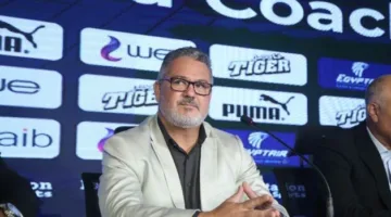 ميكالي: أرحب بتدريب الزمالك، لكن…
