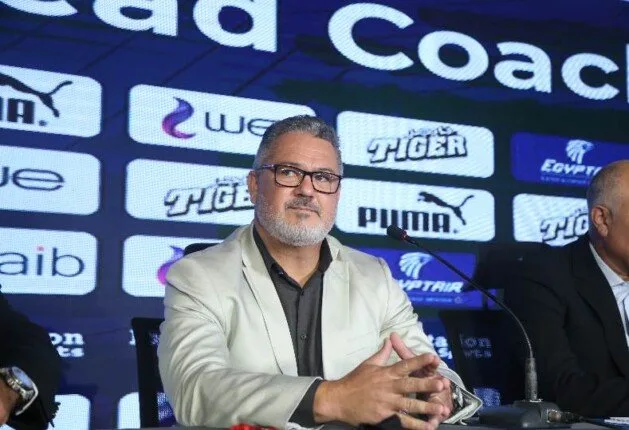 ميكالي: أرحب بتدريب الزمالك، لكن…